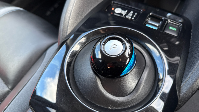 Nissan LEAF 110kW Tekna 40kWh 5dr Auto Electric Hatchback